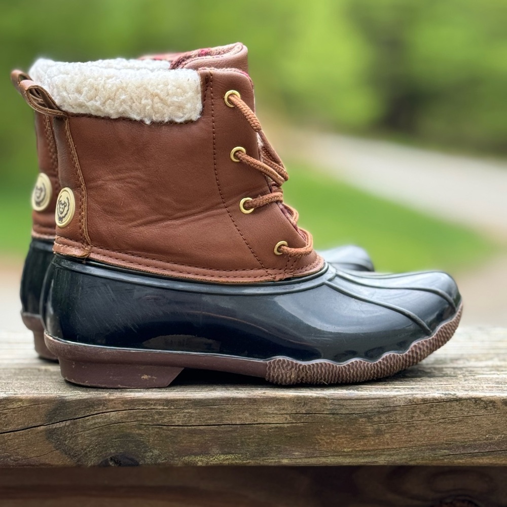 Adrienne Vittadini Girl Brown and Blue Duck Boots - Picture 2 of 4